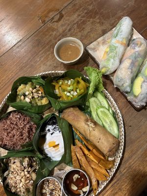 Set menu basket  at Deva in Kampot