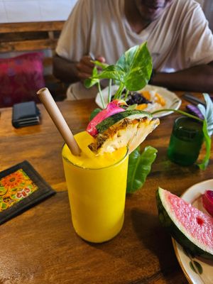Mango smoothie at Deva in Kampot