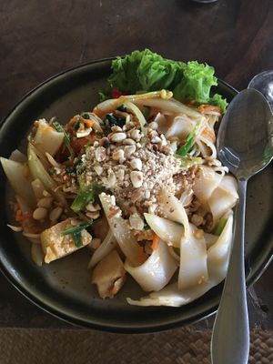 Pad thai at Deva in Kampot