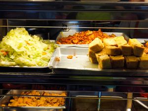 Dishes at Jian Kang 健康素食 in Central Singapore