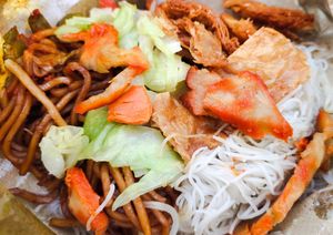 Mixed mee and bee hoon set at Jian Kang 健康素食 in Central Singapore