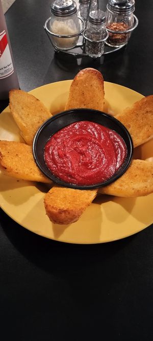 Garlic bread at Rasta Pasta in Colorado Springs