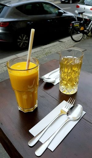 Mango Lassi & Ice Tea at Gayaya in Berlin