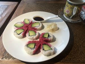 beetroot avocado sushi at Gayaya in Berlin