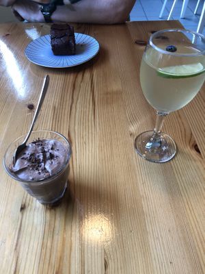Desert - brownie & chocolate mouse & waterkefir at Loving Hut in Amsterdam