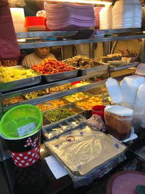 Food selection  at Ben Yuan Vegetarian in West Singapore