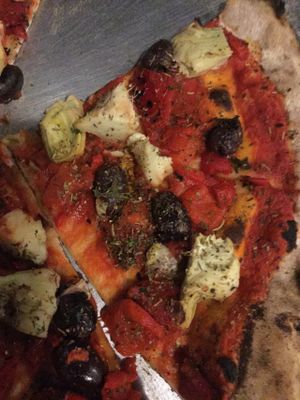 Awesome vegan pizza at Versalia Pizza in Spokane