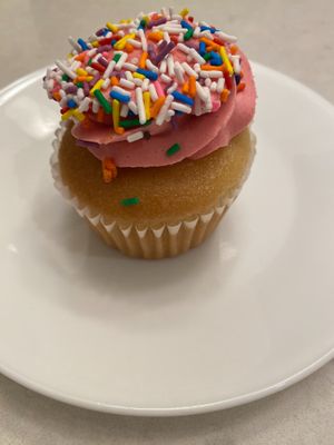 Cupcake with sprinkles at Vogue Cakes in Vancouver