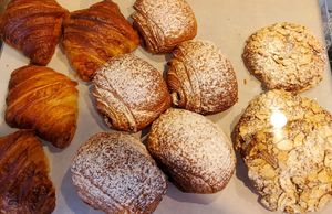  at Vogue Cakes in Vancouver