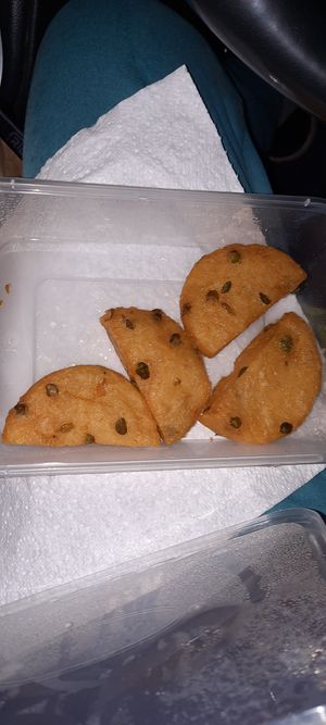 Aloo tikki at Green Mushroom in Newtown