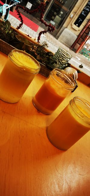 Freshly made fruitdrinks at Unter Freunden in Heidelberg