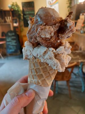 Hazelnut and brownie ice-cream (cashew-based) at Cafe Rost in Mannheim