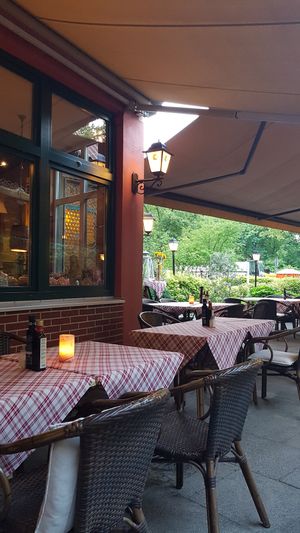 Outdoor area at La Malga Ristorante Pizzeria Vinoteca in Berlin