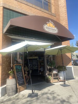 Upon Arrival w/Sunshine  at Rodin Ranch Farmers Market in Modesto