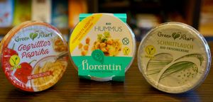 Vegan hummus at Mama Terra in Kamnik