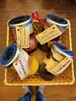 Vegan desserts. Photo by: Trgovina MamaTerra on Facebook at Mama Terra in Kamnik