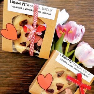 Vegan special edition pies. Photo by: Trgovina MamaTerra on Facebook at Mama Terra in Kamnik