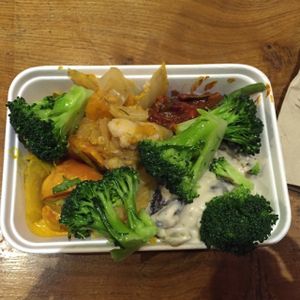 lunch buffet  at Vantra Vitao in London