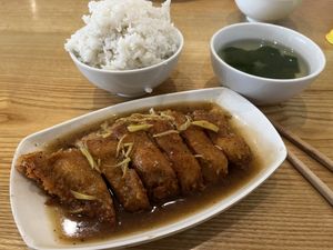 BBQ-Ginger „chicken"  at Loving Hut - Chua Lang in Hanoi