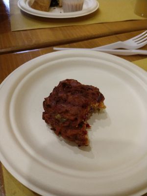 When you order the pakora you get one pakora. LOL! at Vega Food in Rome