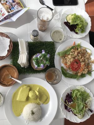 Second courses: salad bar, main dish and then chia pudding! All for 22b at Prem Vida - Alimentación Consciente in Sucre