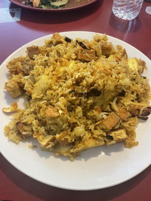Vegan pineapple fried rice with tofu  #Veganuary at Lil Thai House in Longview