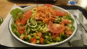 Zucchini noodles at Loving Hut Veganerie in Leuven