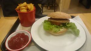 Burger at Loving Hut Veganerie in Leuven