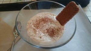 tiramisu at Loving Hut Veganerie in Leuven