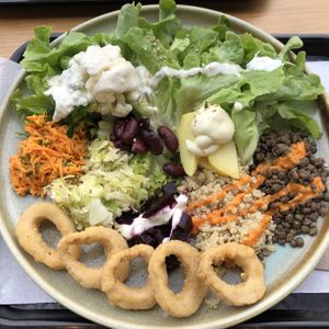 Calameres salad at Loving Hut Veganerie in Leuven