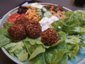 Salad Falalfal at Loving Hut Veganerie in Leuven
