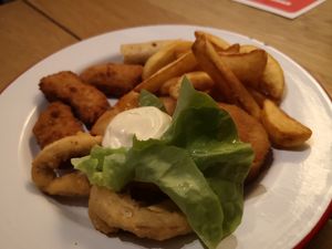 Greasy Monkey at Loving Hut Veganerie in Leuven