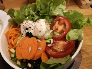 Loving hut salad at Loving Hut Veganerie in Leuven