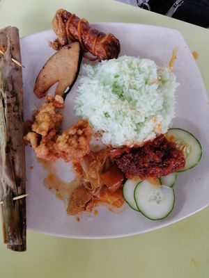 Nasi lemak at Victor Veggie 味特素食 in Central Singapore