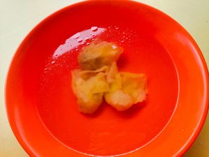 The soup and the wan ton at Meng Heng Vegetarian 民兴素食 in Central Singapore