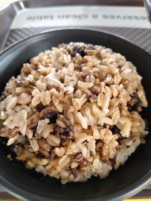 核桃仁五麦糙米养生饭 at Jeun VirtueFarm in Central Singapore