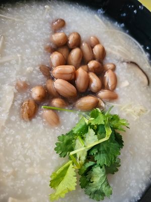Peanut porridge ~ 6/11/23 at Jeun VirtueFarm in Central Singapore