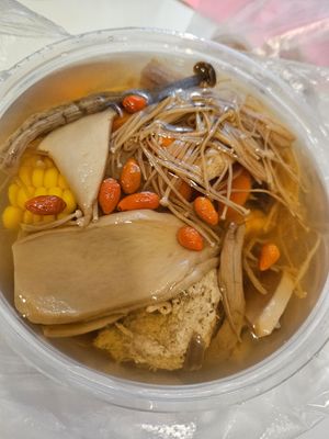 Ginseng assorted mushroom ~15/12/23 at Jeun VirtueFarm in Central Singapore