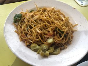mee goreng $4 at Su Shi Jia Xiang Wei 素食家乡味 in Central Singapore
