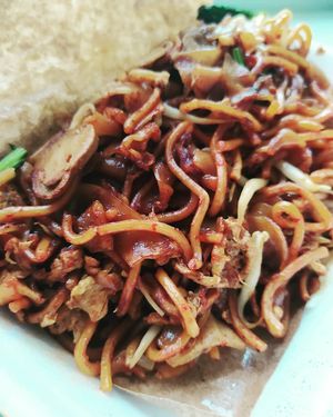 fried kway teow (vegetarian with egg) at Su Shi Jia Xiang Wei 素食家乡味 in Central Singapore