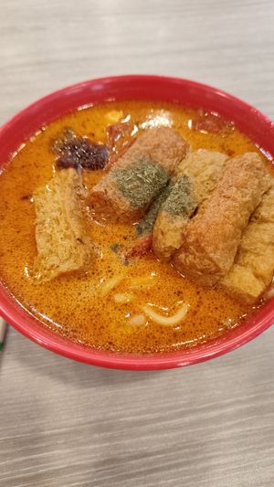 Laksa, $4 at Ju Fu Yuan Vegetarian Delight 聚福缘素食 - Eunos in Central Singapore