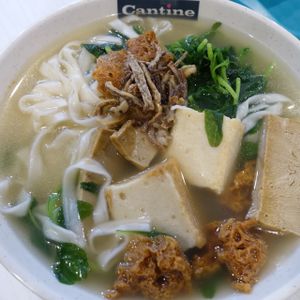 soup noodle at Xuan Miao Veggie Food 炫妙 - PLQ Mall in Central Singapore