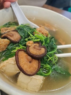 Fresh and refreshing ~ 6/3/23 at Xuan Miao Veggie Food 炫妙 - PLQ Mall in Central Singapore