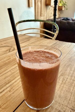 Cacao smoothie made with oat milk on request   at AbonaVida in Madrid