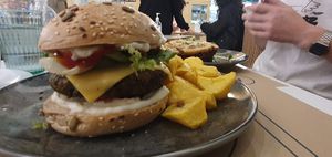 Really good burger at Mama Tierra in Athens