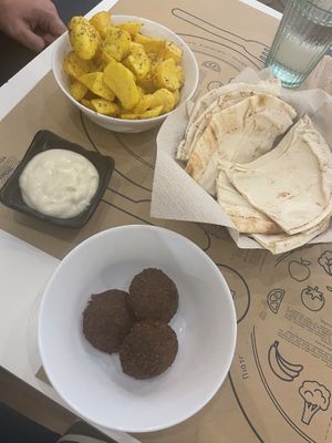   at Mama Tierra in Athens