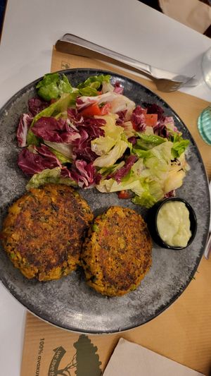  at Mama Tierra in Athens