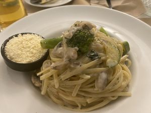 Linguine   at Mama Tierra in Athens