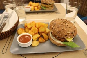 Burger at Mama Tierra in Athens