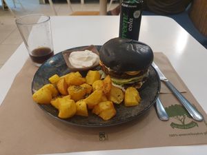  at Mama Tierra in Athens